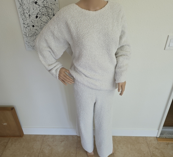 Stars Above Cozy White Fleece Lounge Set - Picture 1 of 9